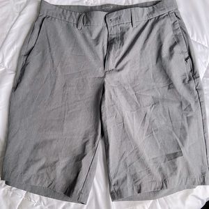 Old Navy active men’s shorts